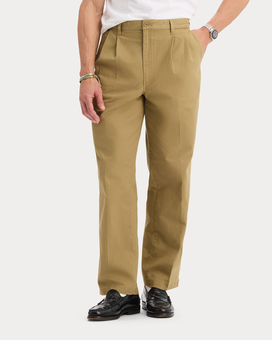 Eighty-Six Original Pleated Chinos, Loose Fit - Dockers®