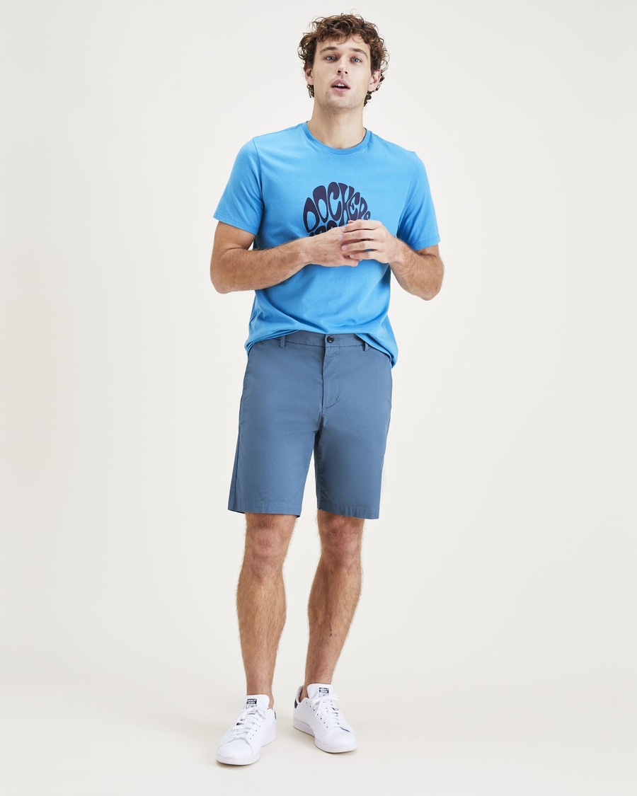 Front view of model wearing Oceanview Big and Tall Supreme Flex Modern Chino Shorts.