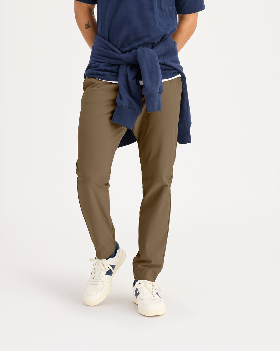 Front view of model wearing Otter Go Jogger, Slim Fit with Airweave.